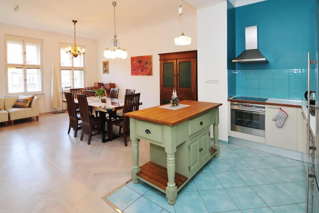 Old Town Cozy Luxury In Heart Of Apartment